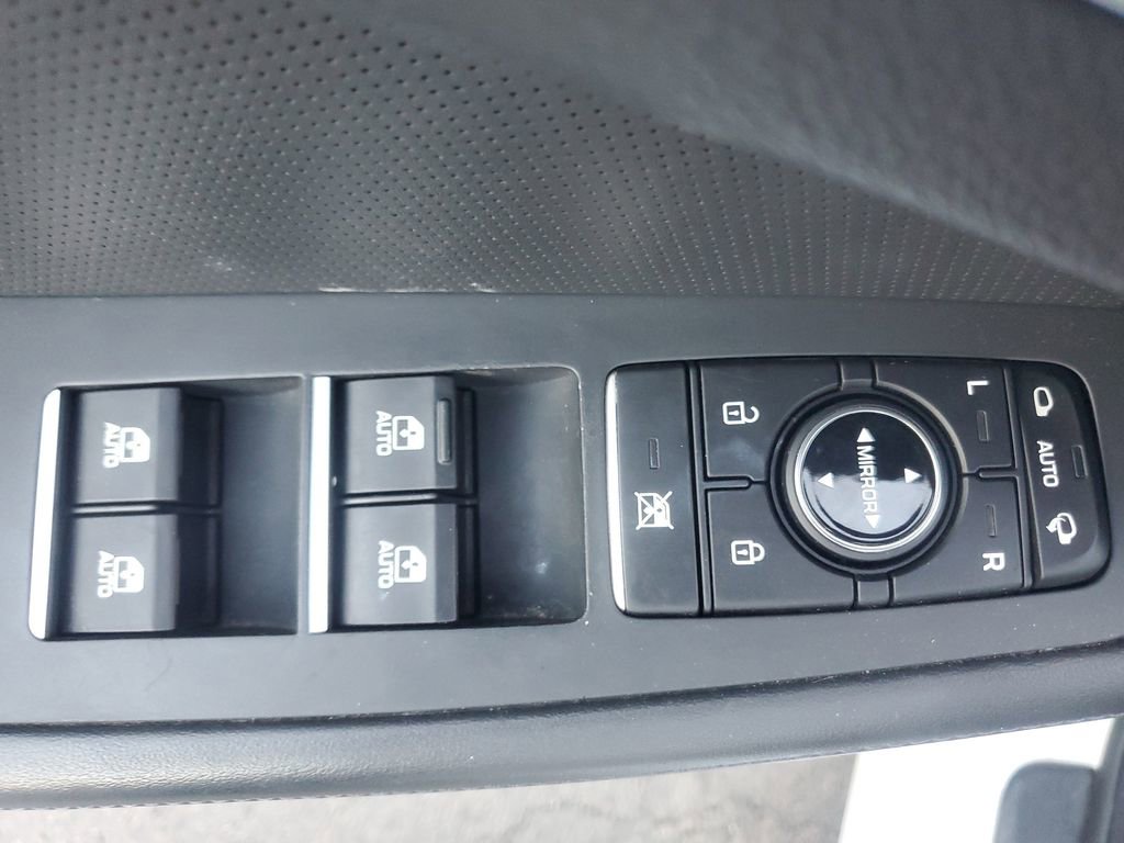 Used 2015 Hyundai Genesis 3.8 w/ Option Group 04 image 19