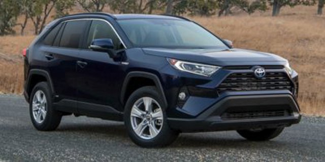 Used 2022 Toyota RAV4 XLE w/ XLE Grade Weather Package