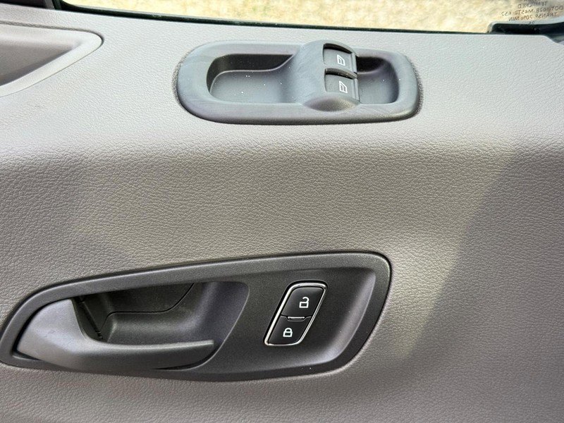 New 2026 Ford Transit 250 T-250 Low Rf 9150 GVWR RWD image 17