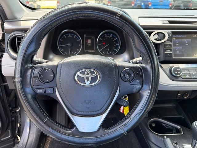 Used 2016 Toyota RAV4 XLE FWD image 17