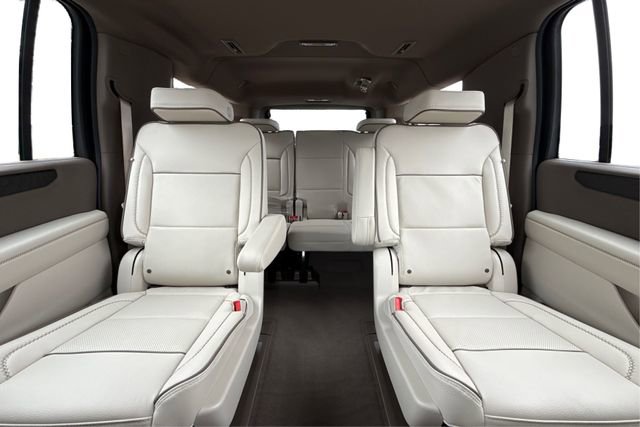 New 2026 GMC Yukon XL Denali w/ Denali Reserve Package image 14