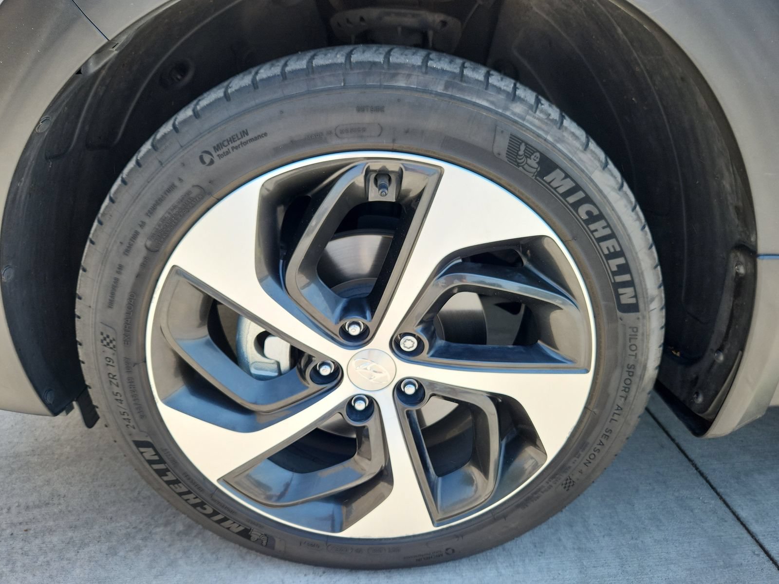 Used 2016 Hyundai Tucson Sport AWD/4WD image 18