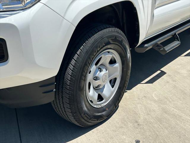 Certified 2023 Toyota Tacoma SR AWD/4WD image 9