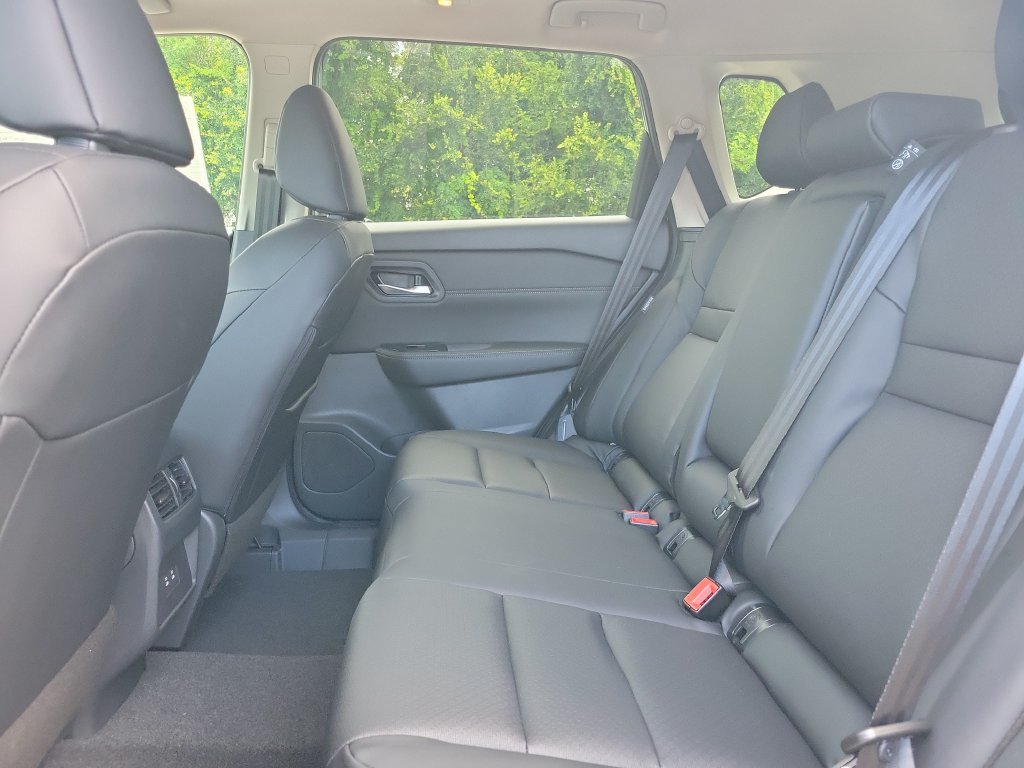 New 2026 Nissan Rogue Dark Armor FWD image 16