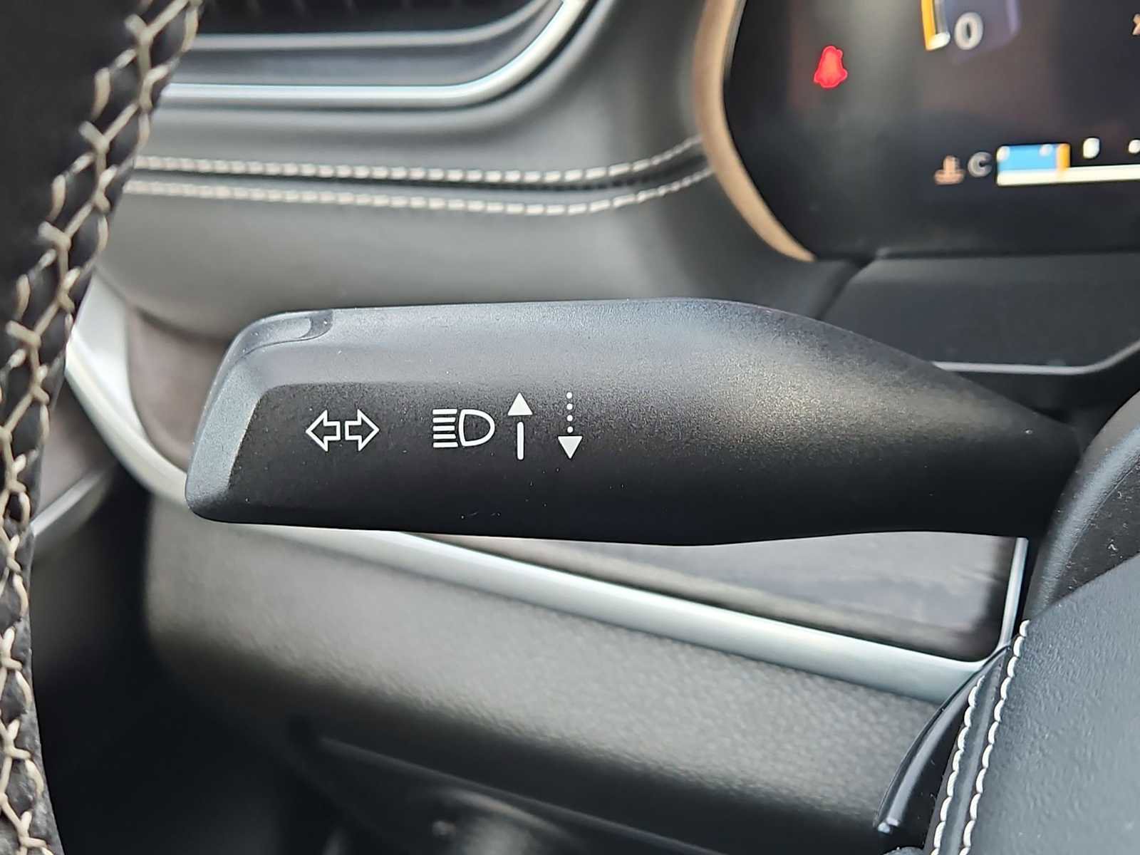 Used 2023 Jeep Grand Cherokee L Overland image 28