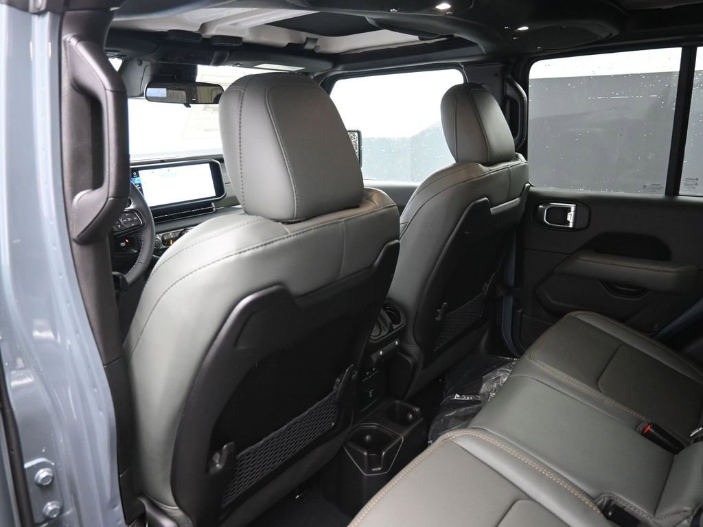 New 2026 Jeep Gladiator Mojave AWD/4WD image 33