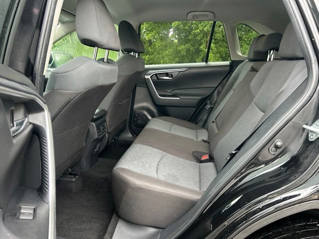Certified 2025 Toyota RAV4 XLE AWD/4WD image 33