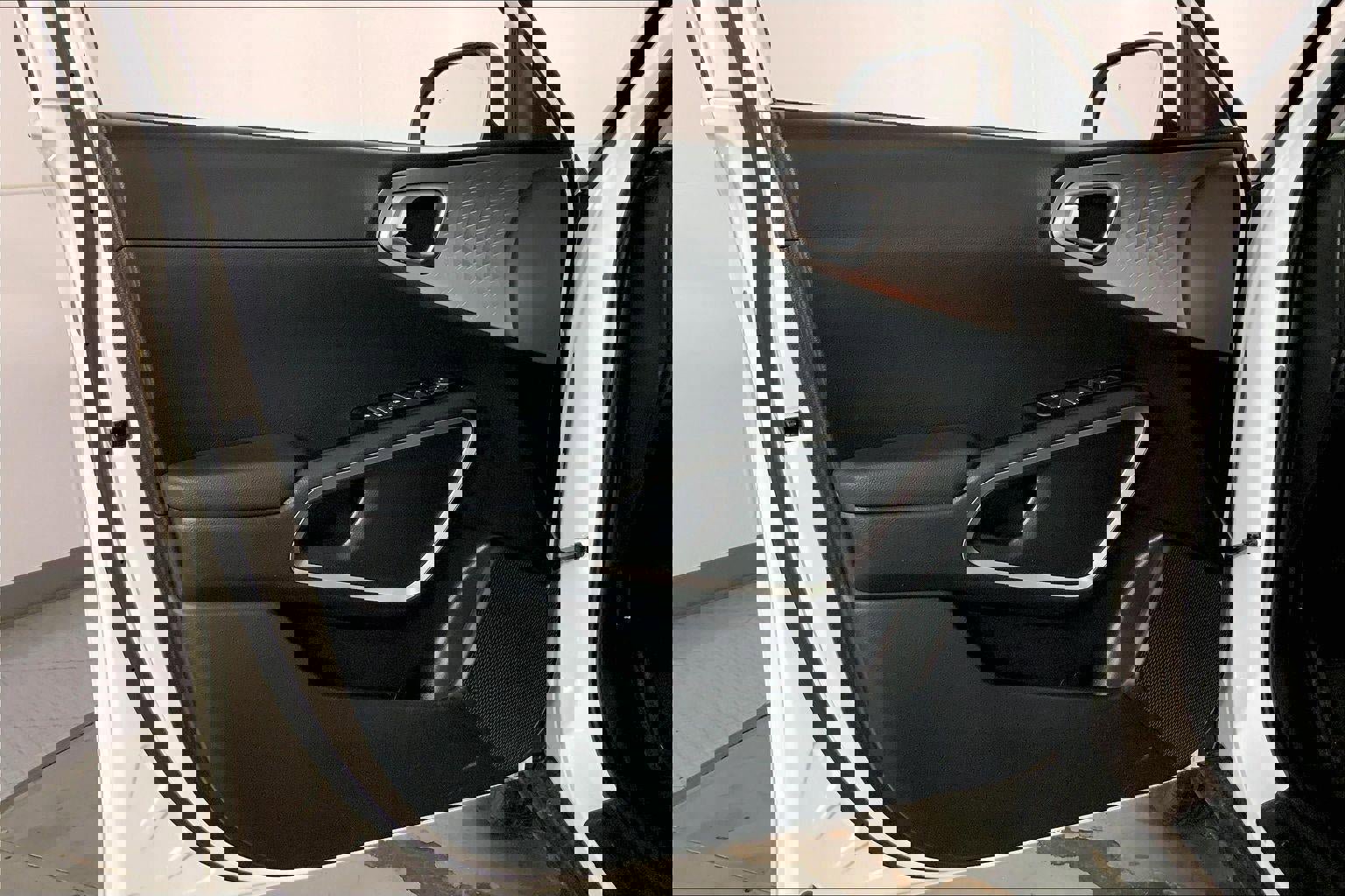 Certified 2025 Kia Soul LX image 24