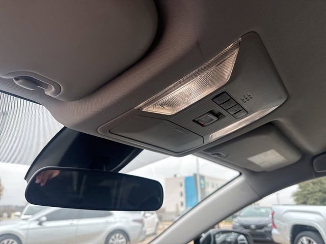 Used 2022 Toyota RAV4 LE image 15