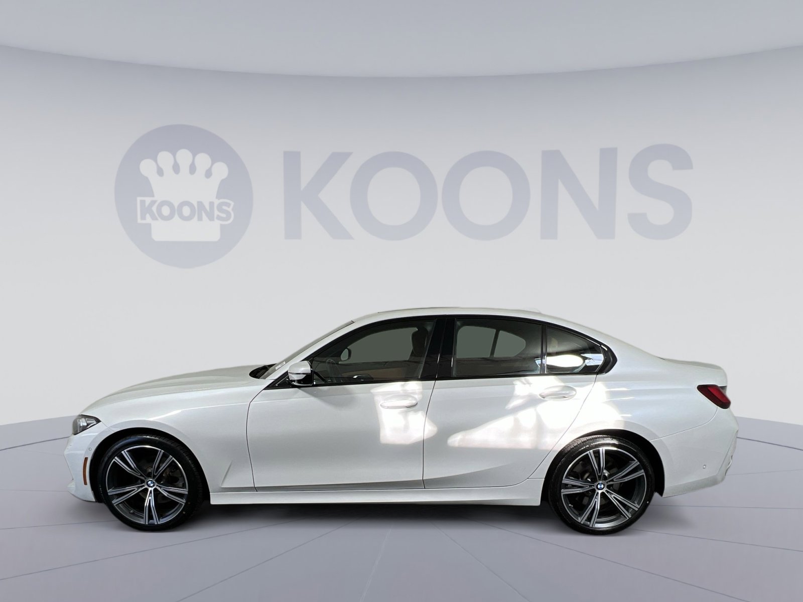 Used 2023 BMW 330i xDrive Sedan AWD/4WD image 7