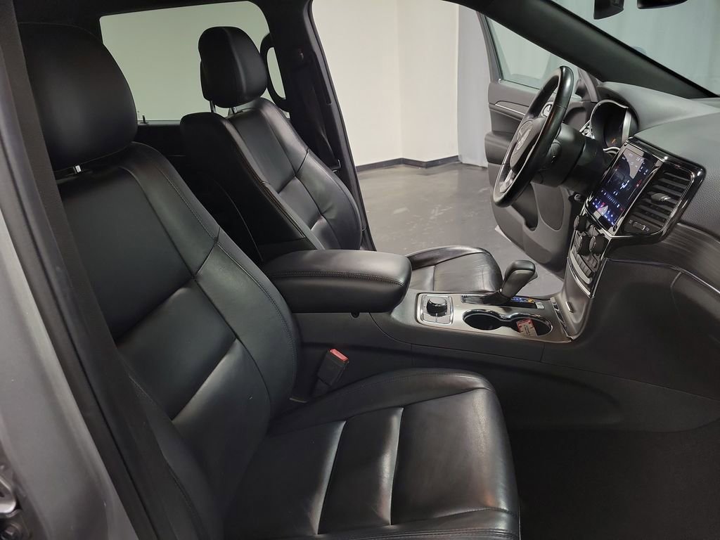 Used 2019 Jeep Grand Cherokee Limited image 23