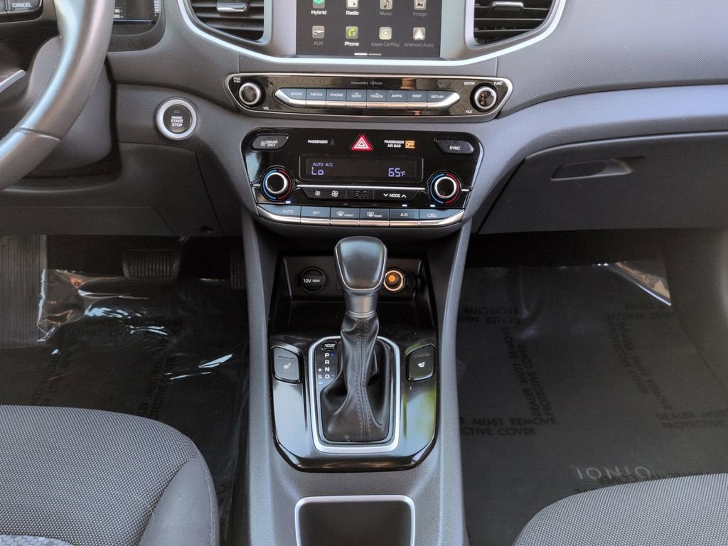 Used 2017 Hyundai Ioniq SEL FWD image 18