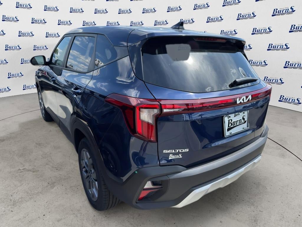 New 2026 Kia Seltos LX FWD image 7