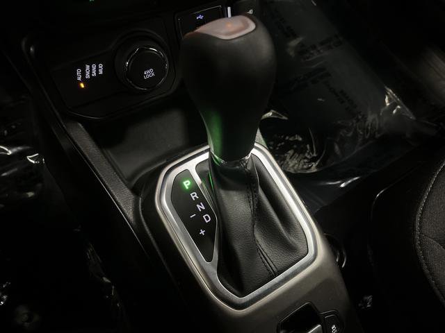 Used 2022 Jeep Renegade Latitude image 19