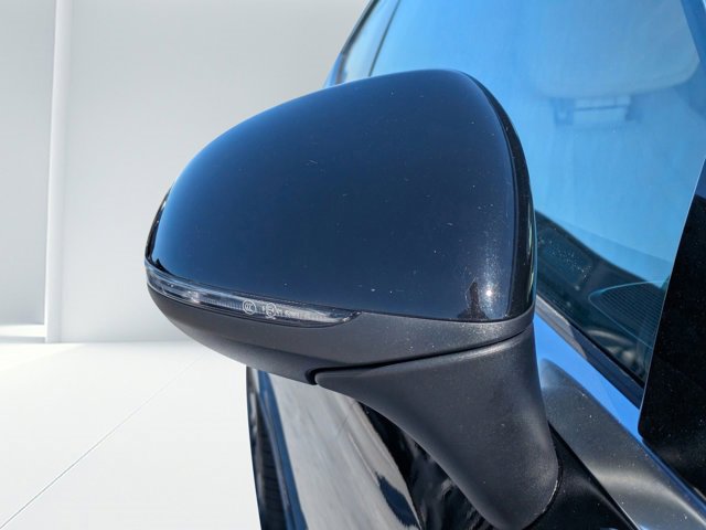 Used 2025 Mercedes-Benz CLE 300 4MATIC Coupe image 10