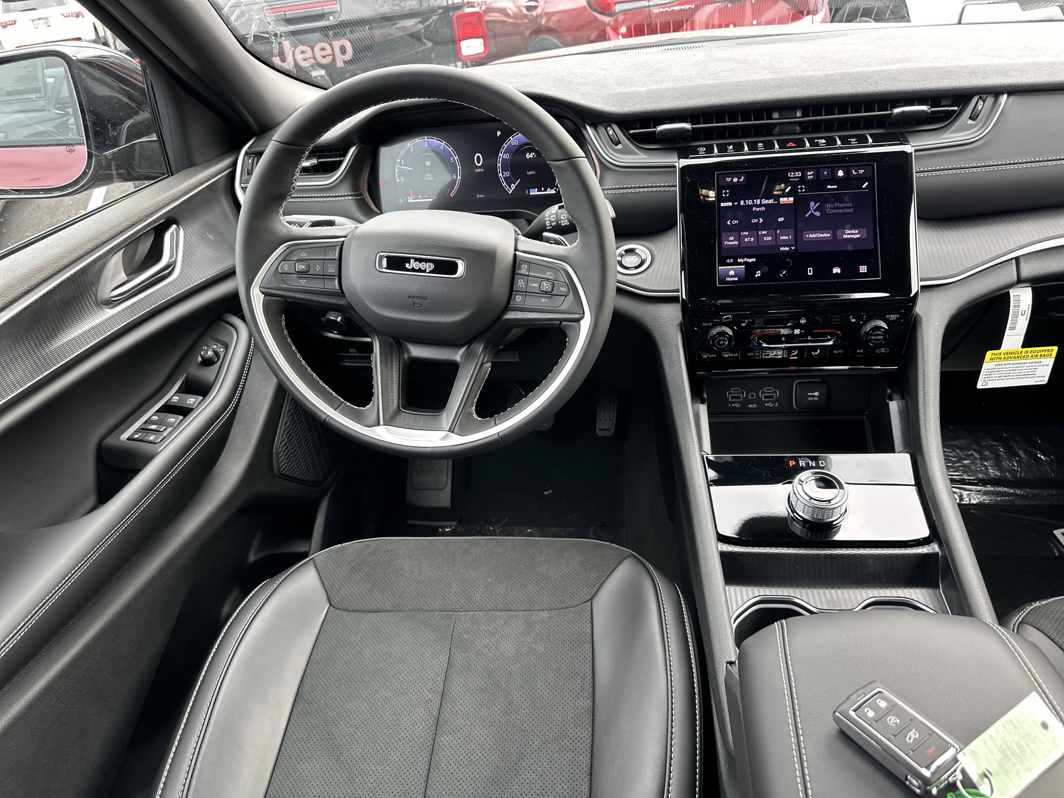 New 2025 Jeep Grand Cherokee Altitude image 32