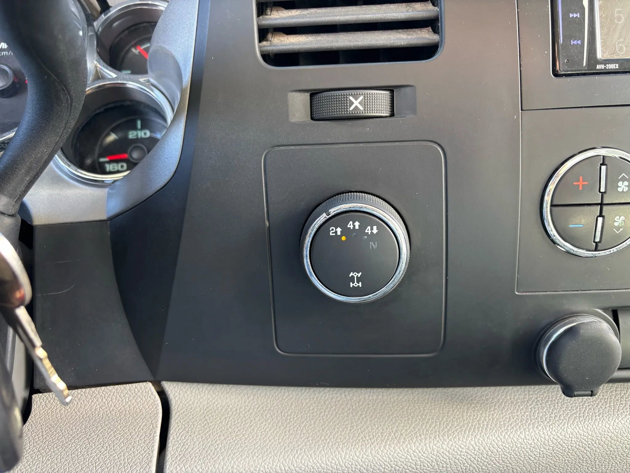 Used 2014 GMC Sierra 2500 SLE w/ SLE Preferred Package image 11