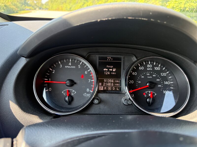 Used 2012 Nissan Rogue SL AWD/4WD image 13