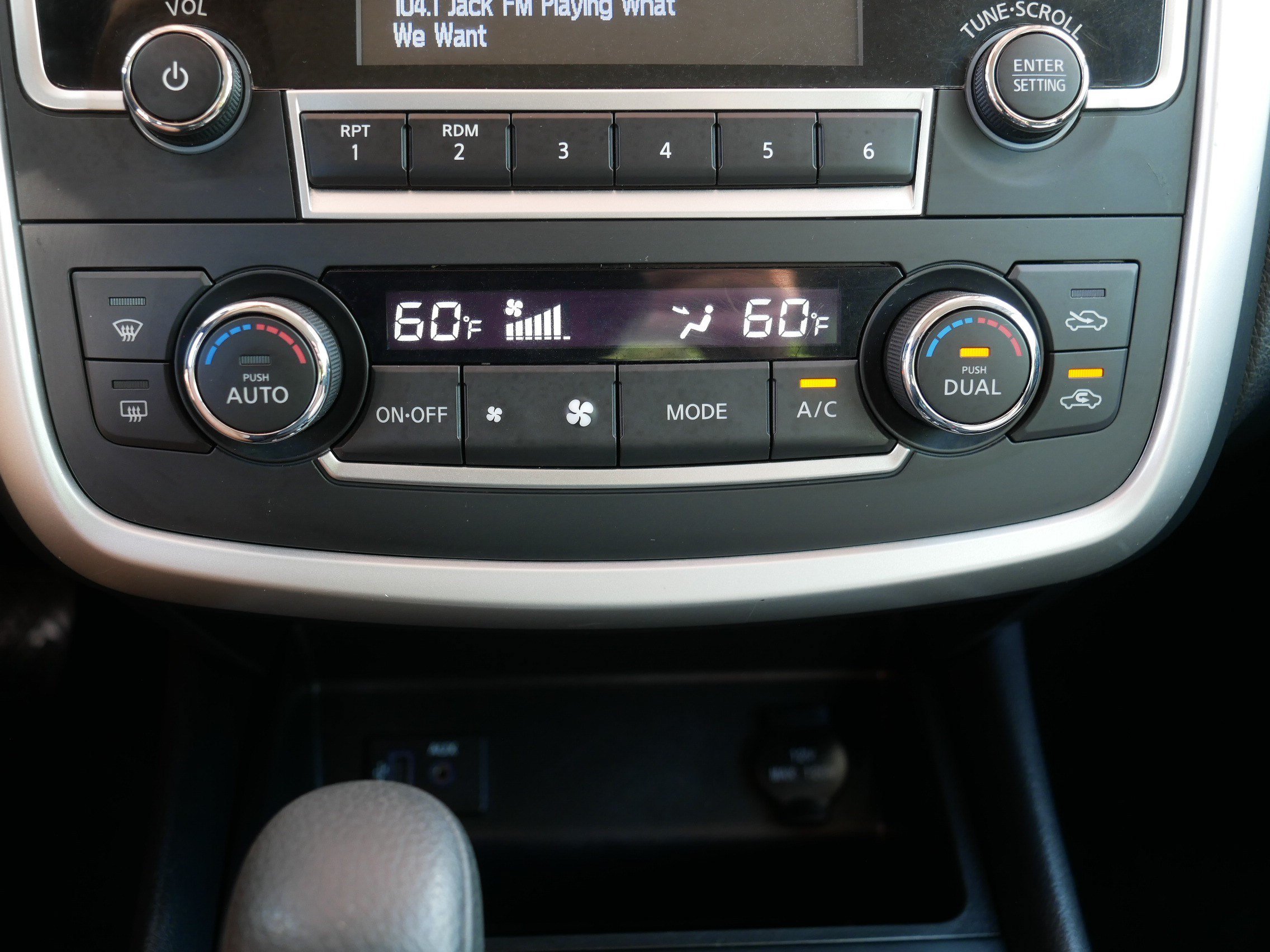 Certified 2017 Nissan Altima 2.5 SV FWD image 23