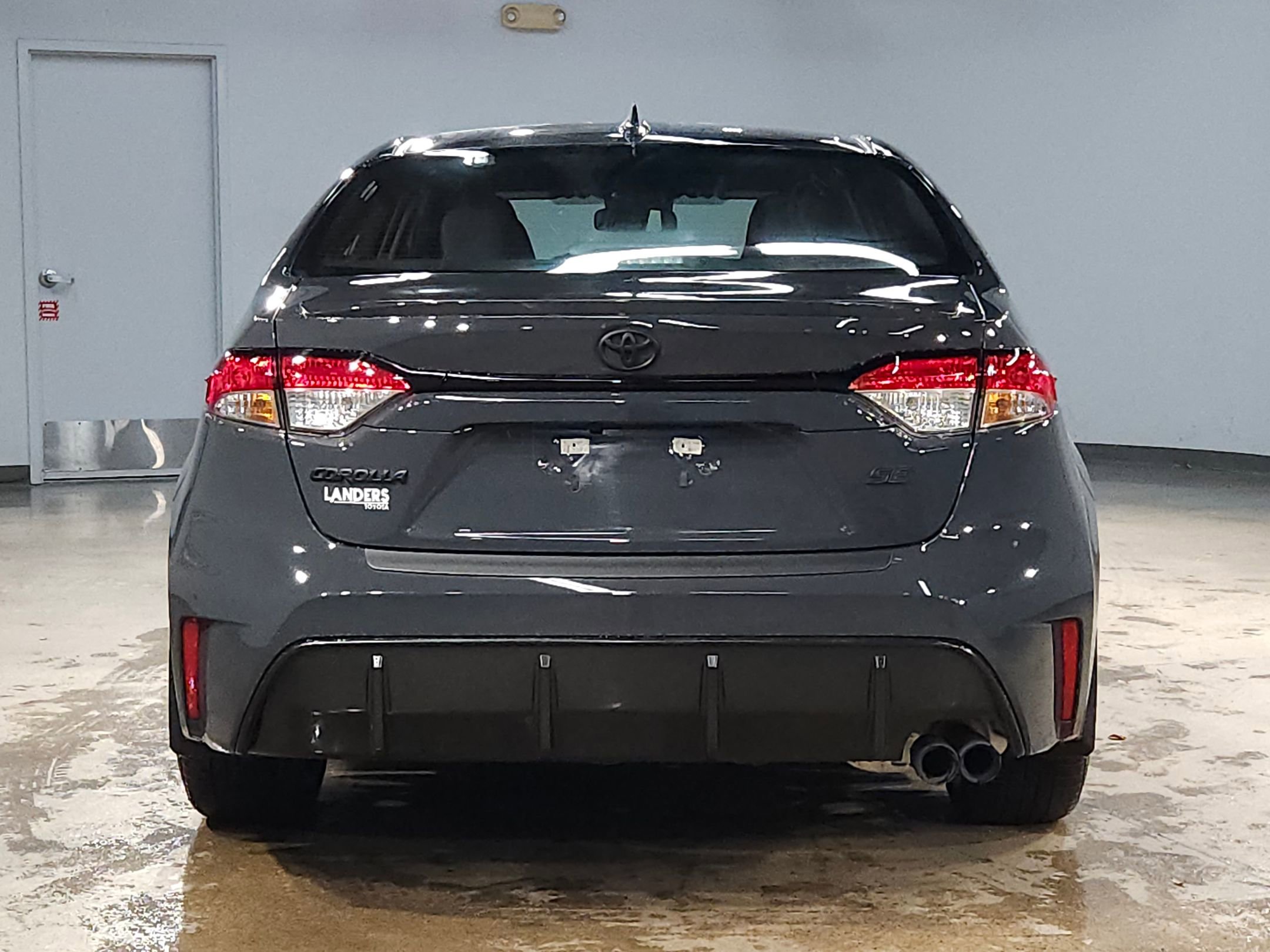 Used 2025 Toyota Corolla SE image 6