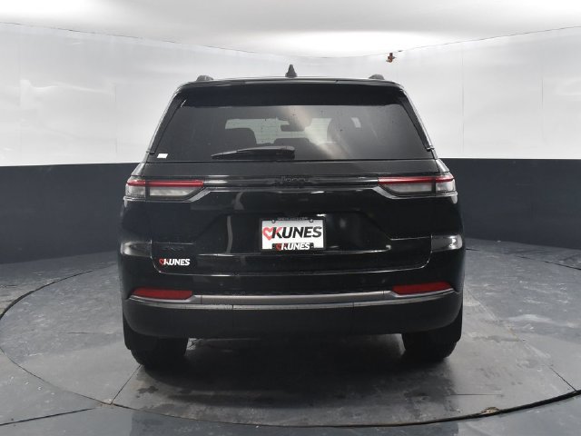 New 2026 Jeep Grand Cherokee Altitude AWD/4WD image 7