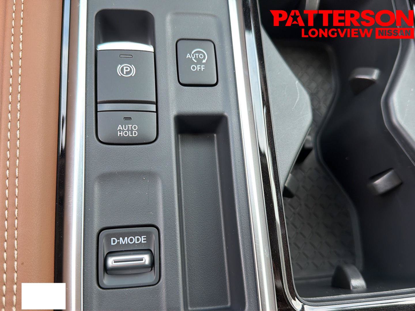 Used 2026 Nissan Pathfinder Platinum FWD image 13