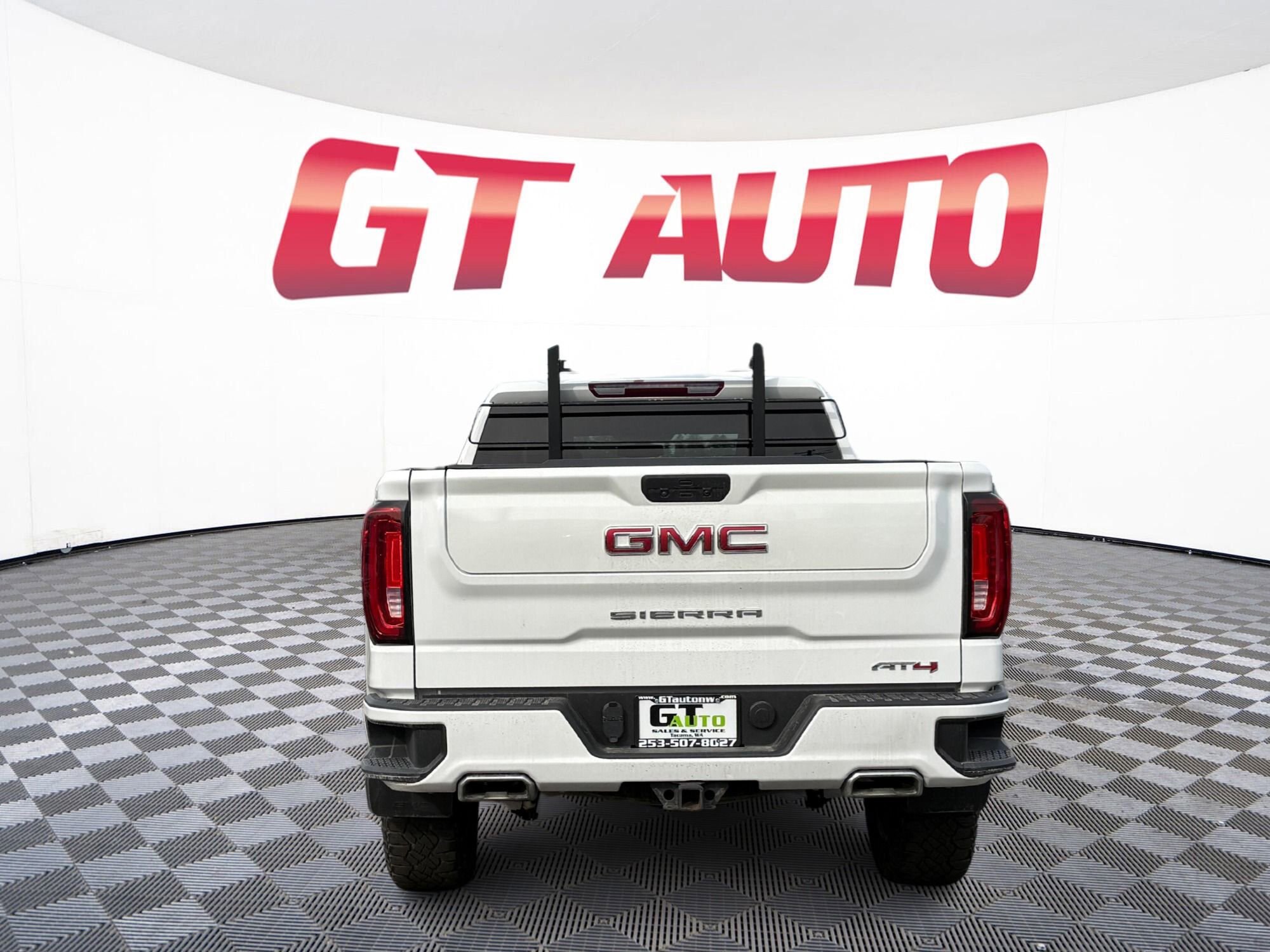 Used 2022 GMC Sierra 1500 AT4 image 5