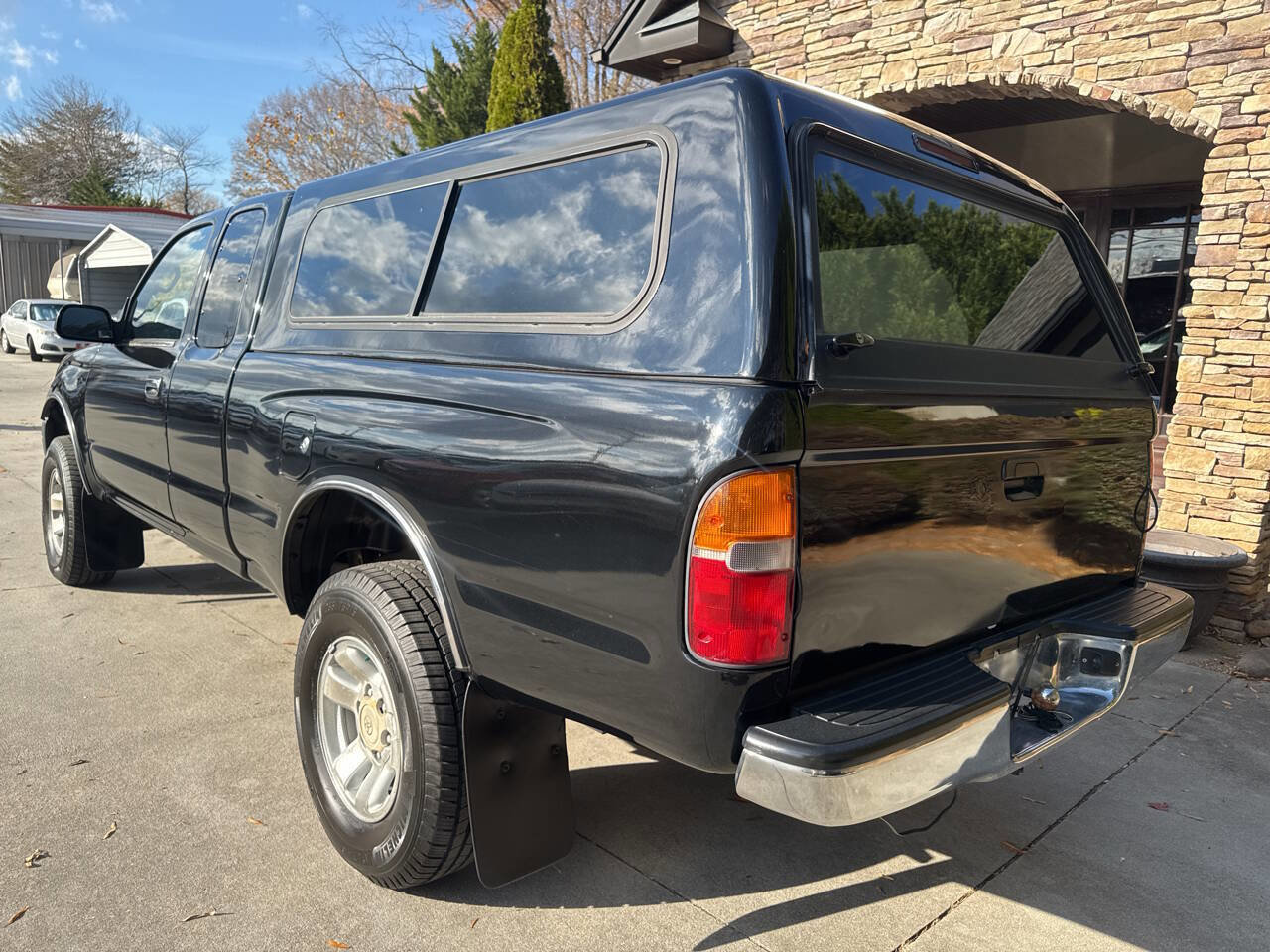 Used 2000 Toyota Tacoma PreRunner image 3
