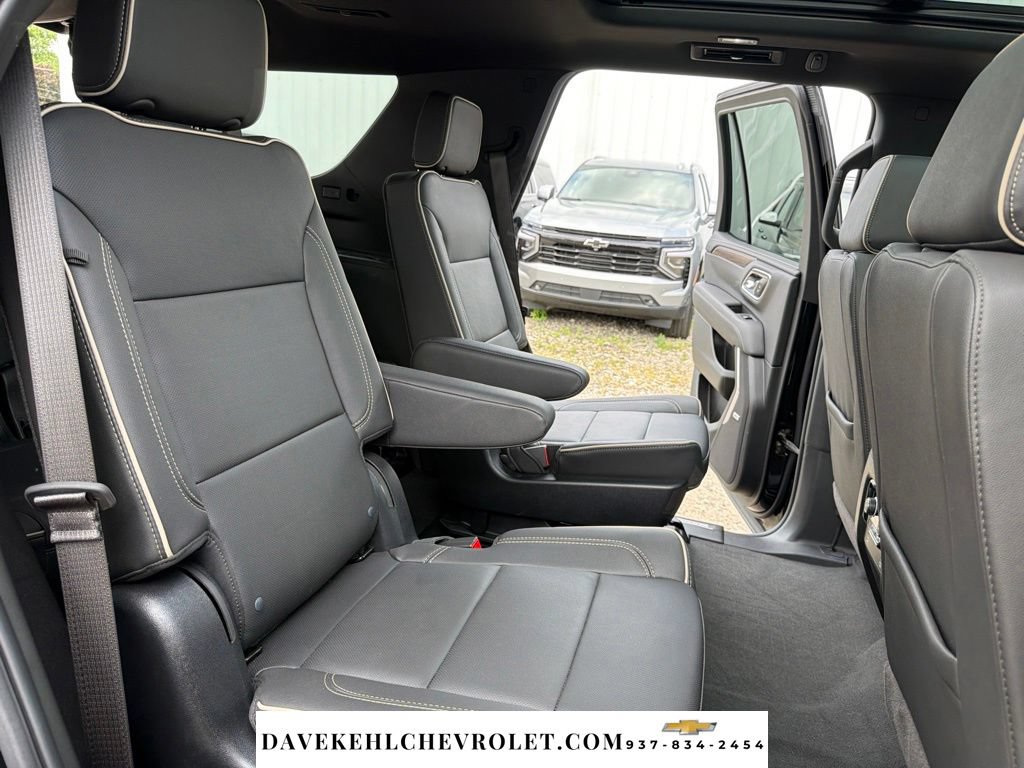 Used 2024 Chevrolet Tahoe Premier w/ Premium Package 2 AWD/4WD image 23