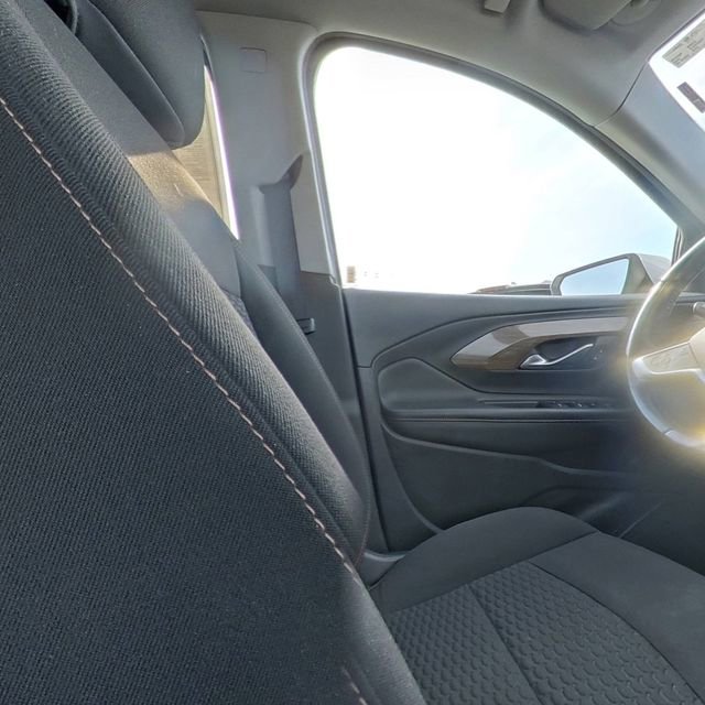 Used 2020 GMC Terrain SLE FWD image 29