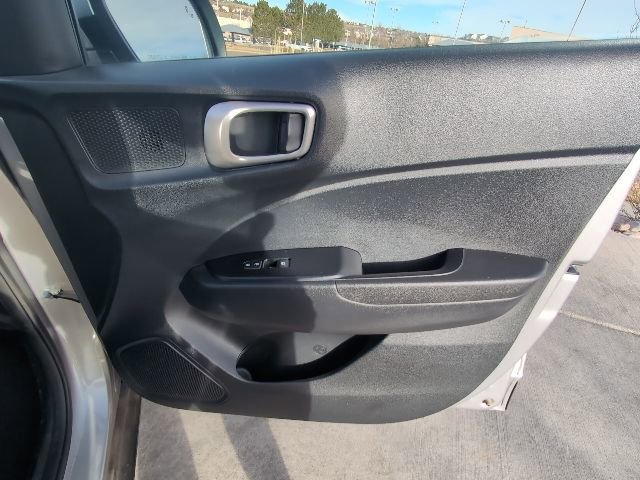 Used 2023 Hyundai Venue SEL w/ Cargo Package image 29