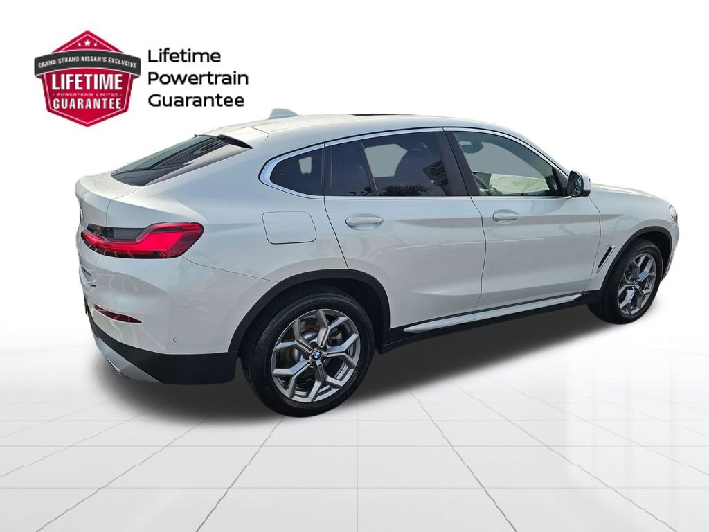 Used 2024 BMW X4 xDrive30i w/ Parking Assistance Package AWD/4WD image 7