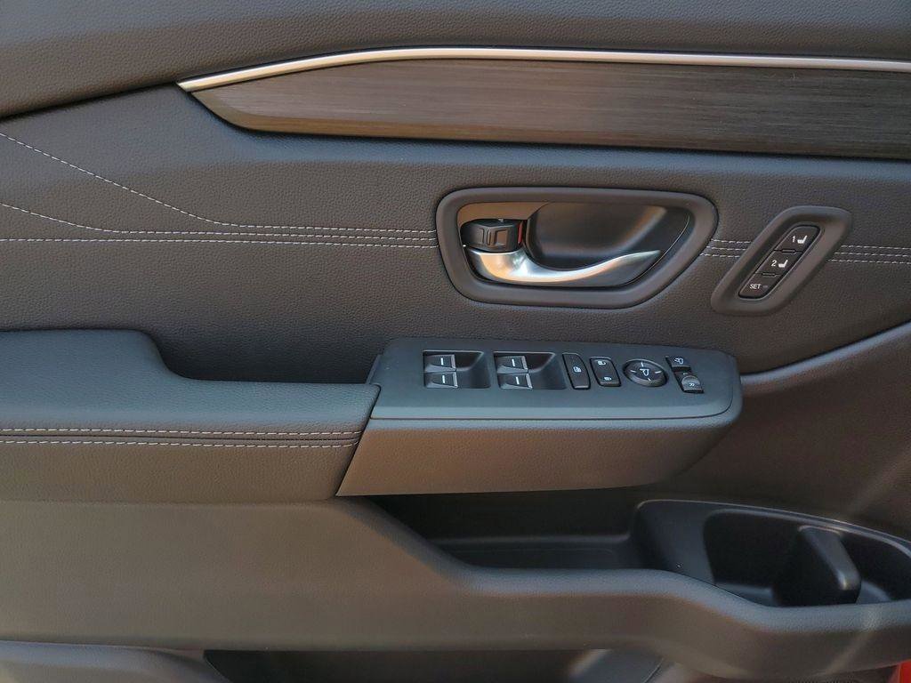 New 2026 Honda Pilot Touring image 12