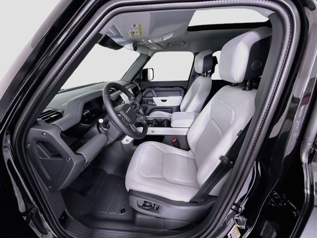 New 2026 Land Rover Defender 110 X-Dynamic SE AWD/4WD image 21
