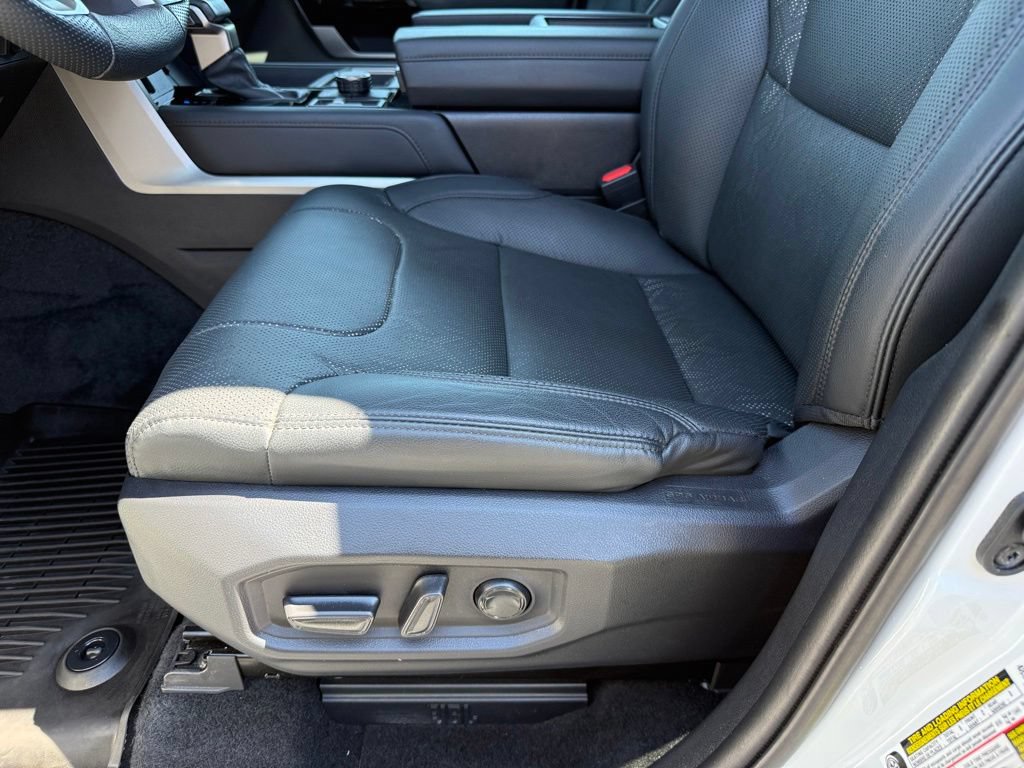 Used 2024 Toyota Tundra Limited AWD/4WD image 15