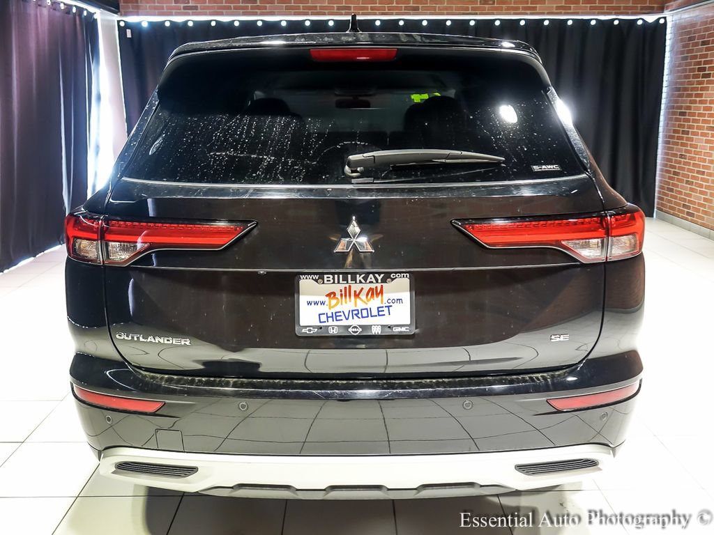 Used 2024 Mitsubishi Outlander SE AWD/4WD image 9