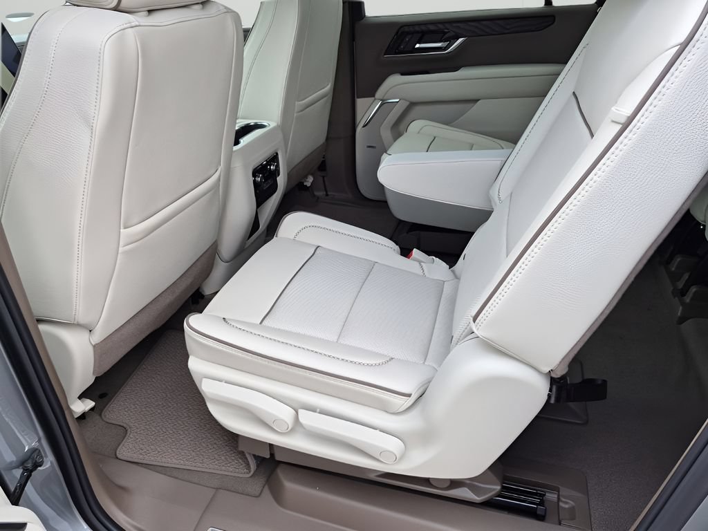 New 2026 GMC Yukon XL Denali w/ Sun & Power Step Package AWD/4WD image 24