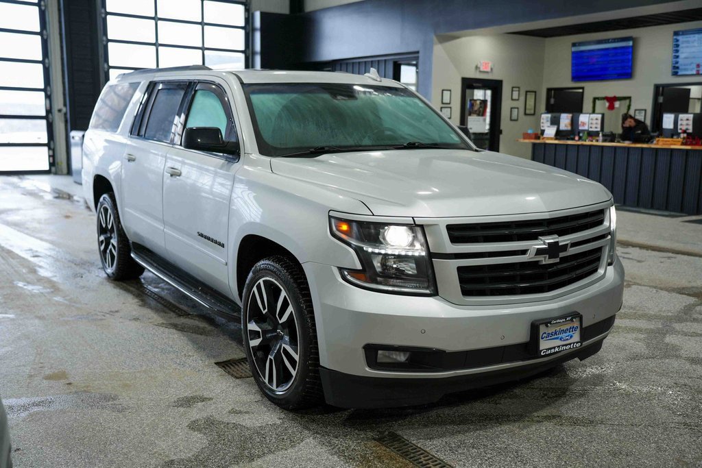 Used 2019 Chevrolet Suburban Premier image 3