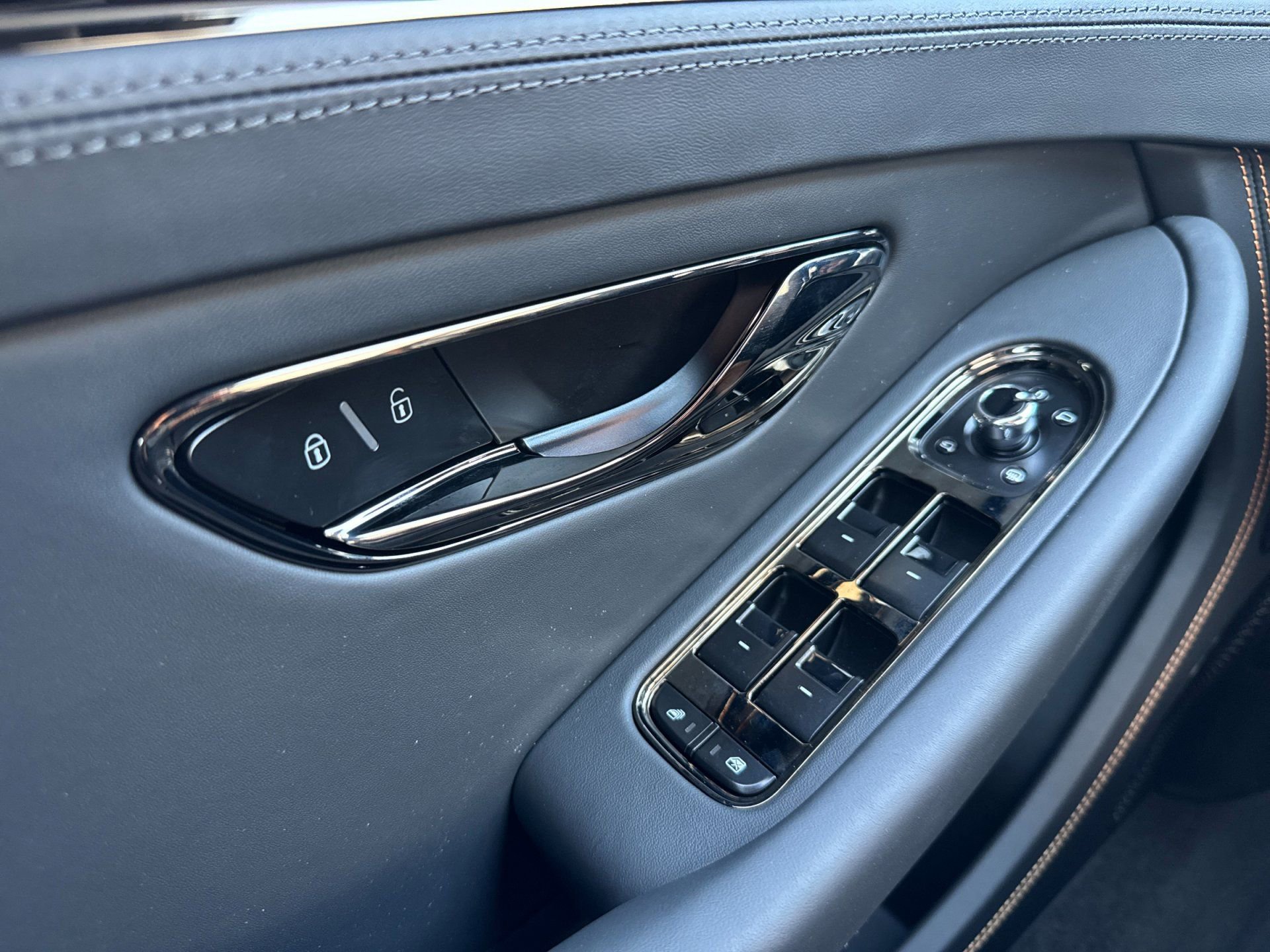 New 2025 Bentley Continental GT Mulliner image 13