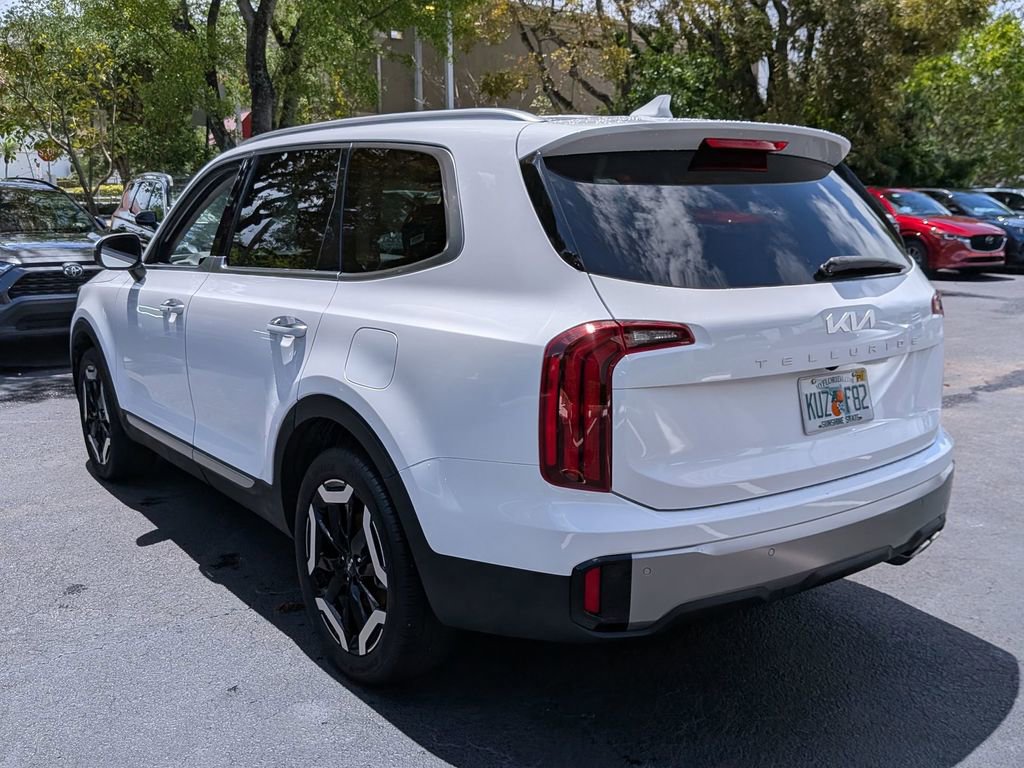 Used 2025 Kia Telluride S FWD image 8