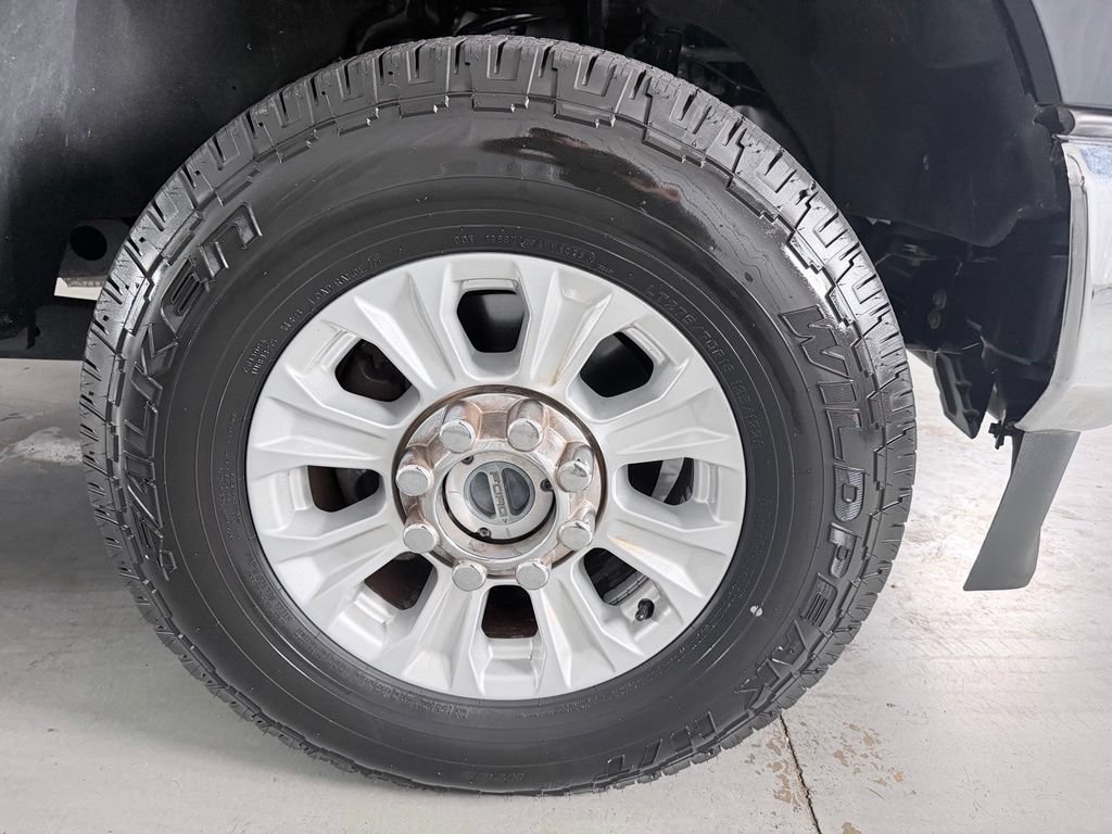 Used 2022 Ford F250 XL w/ STX Appearance Package AWD/4WD image 4