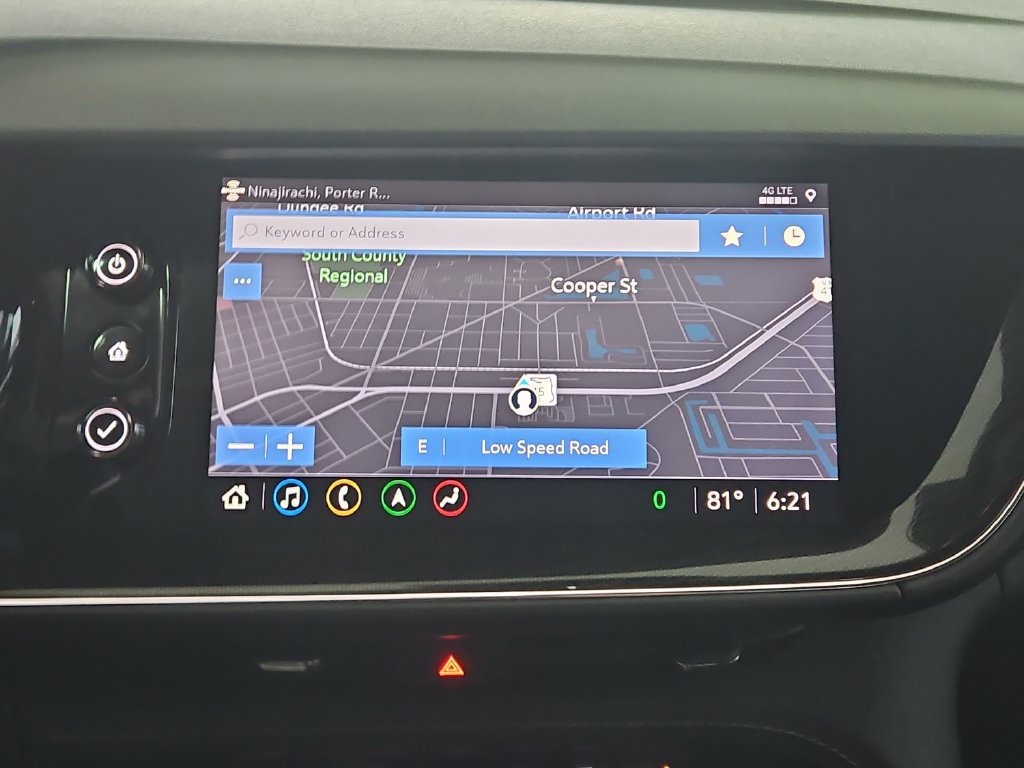 Used 2022 Buick Envision Essence w/ Technology Package I FWD image 18