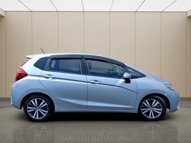 Used 2017 Honda Fit EX image 5