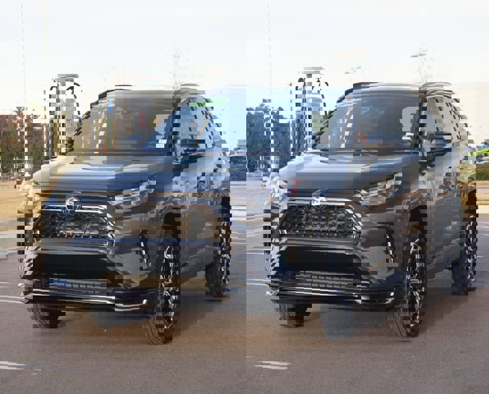 Used 2025 Toyota RAV4 XSE image 24