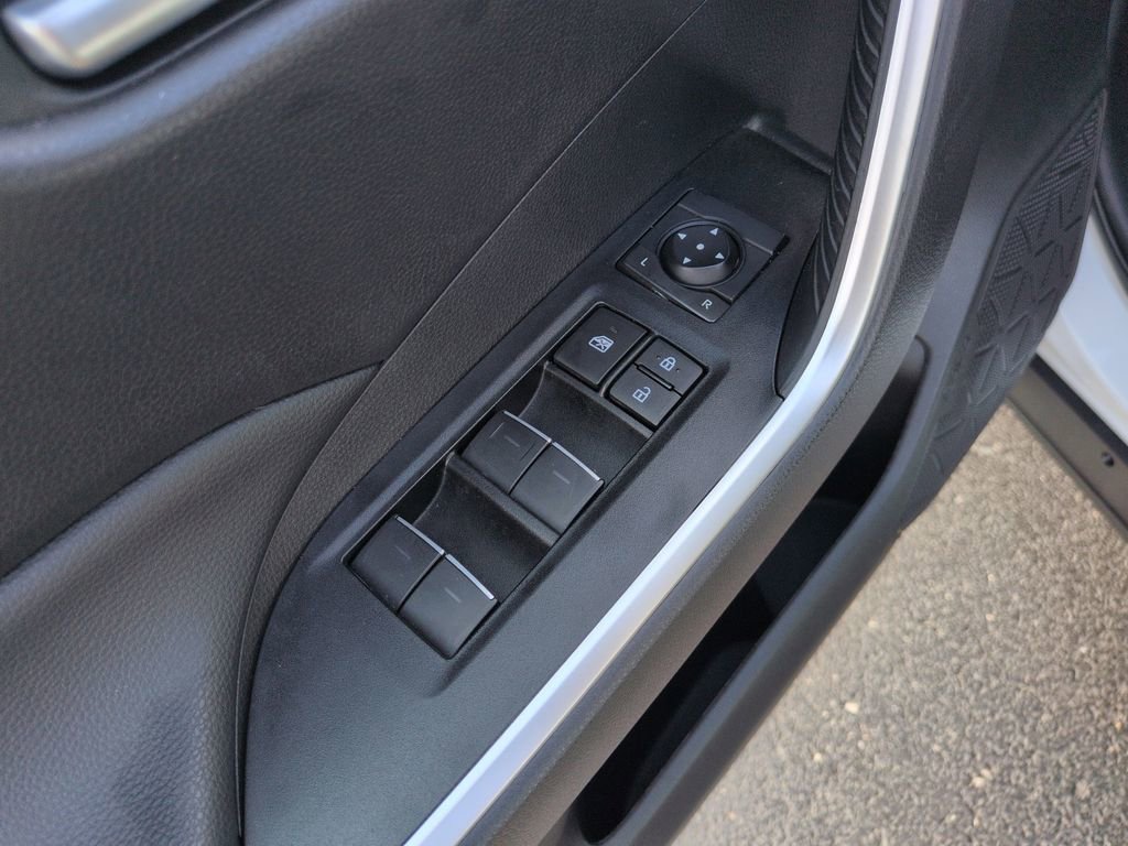 Certified 2025 Toyota RAV4 XLE AWD/4WD image 11