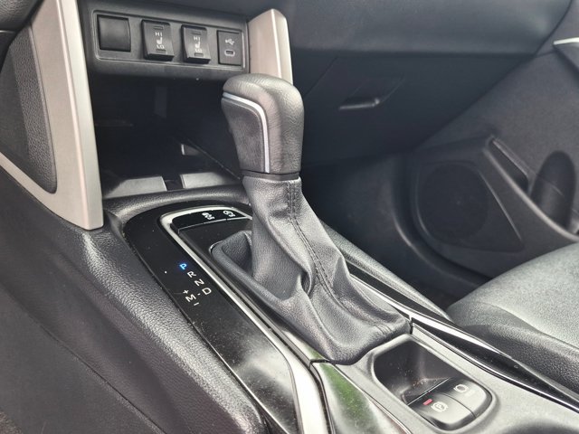 Used 2025 Toyota Corolla Cross XLE AWD/4WD image 20