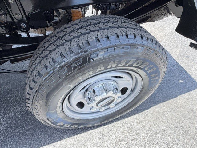 Used 2019 Ford F250 XL w/ Power Equipment Group AWD/4WD image 10