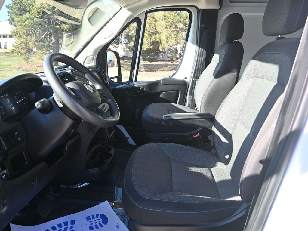 Used 2023 RAM ProMaster 2500 image 14