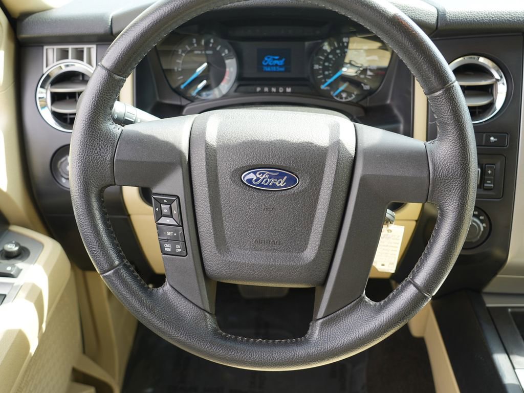 Used 2015 Ford Expedition XL image 23