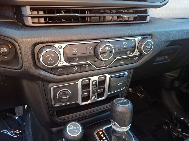 Used 2024 Jeep Gladiator Sport AWD/4WD image 18